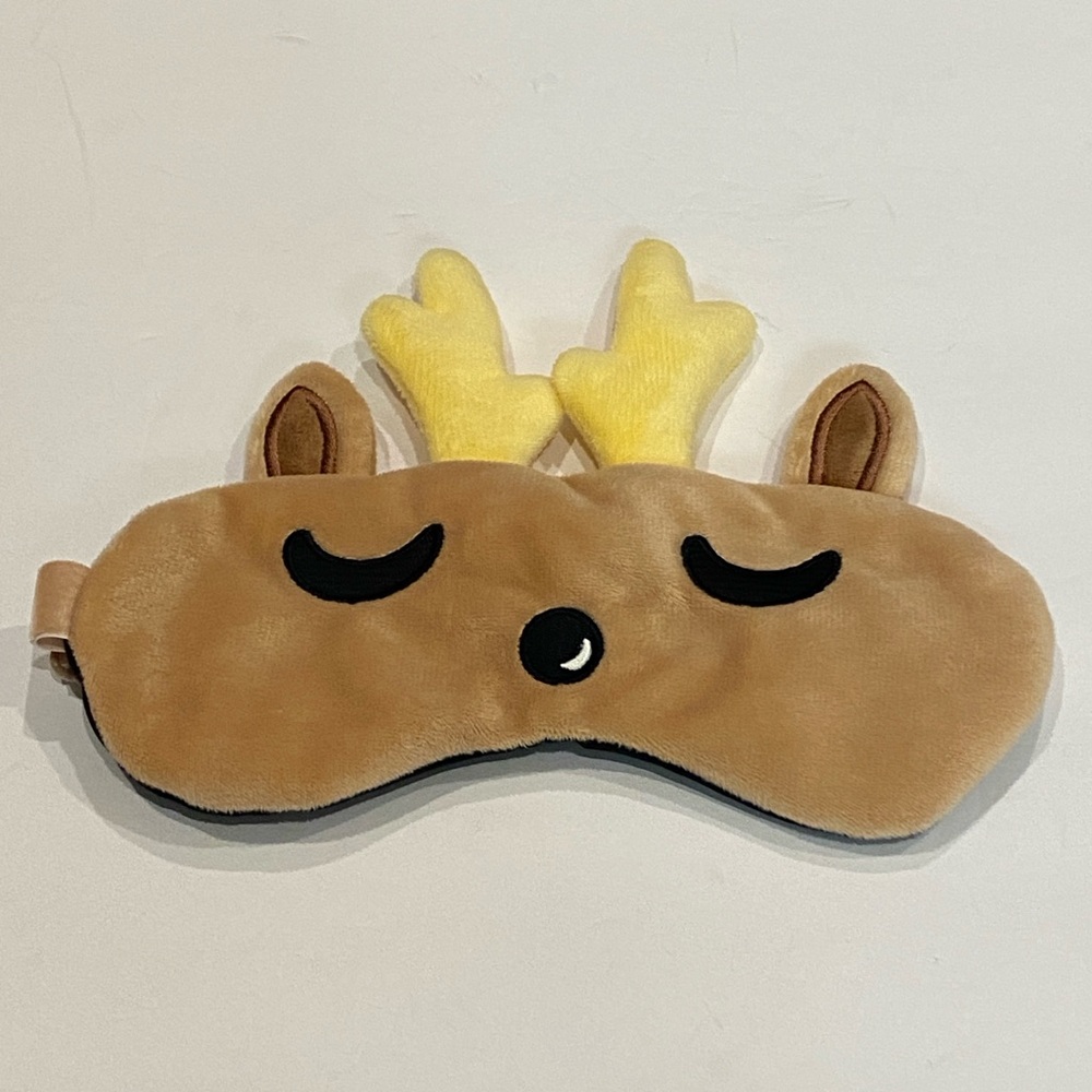 Wondershop Adorable Soft Plush Sleeping Reindeer Adult Face Eye Mask OSFM NWOT
